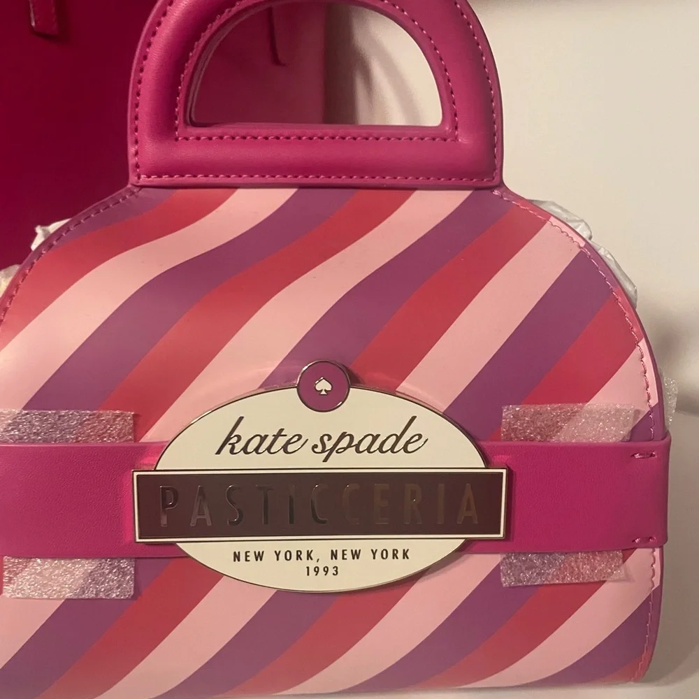 Kate Spade Pink PASTRY Striped Women's Bag NWT - Picture 1 of 6